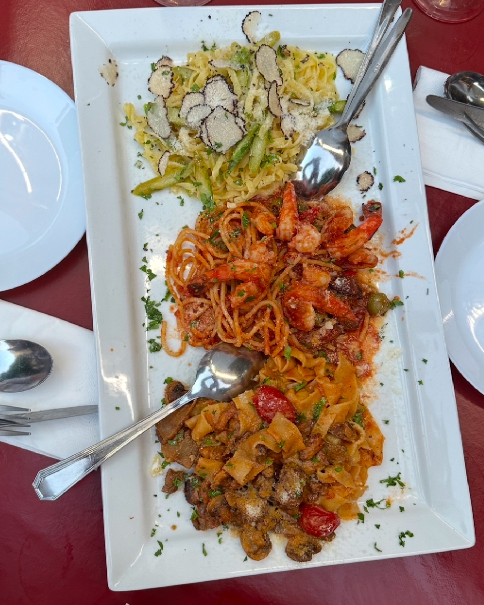 Große Pasta-Platte zum Teilen